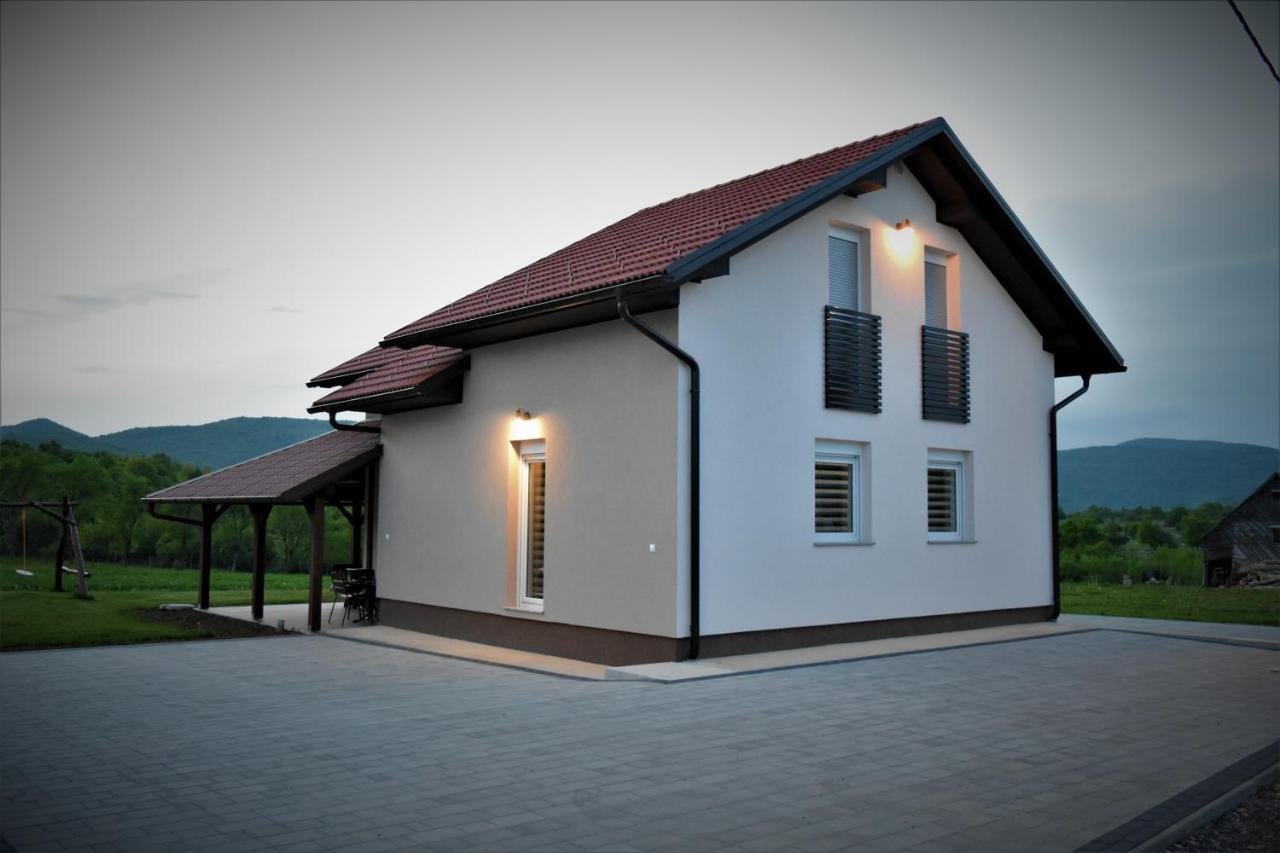 Guest House Tonka Otočac Buitenkant foto